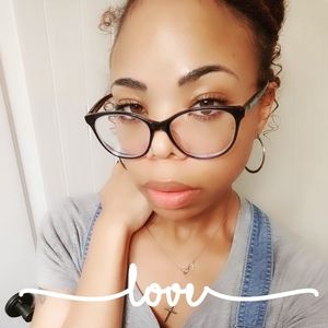 Meet your Posher, Anjelica